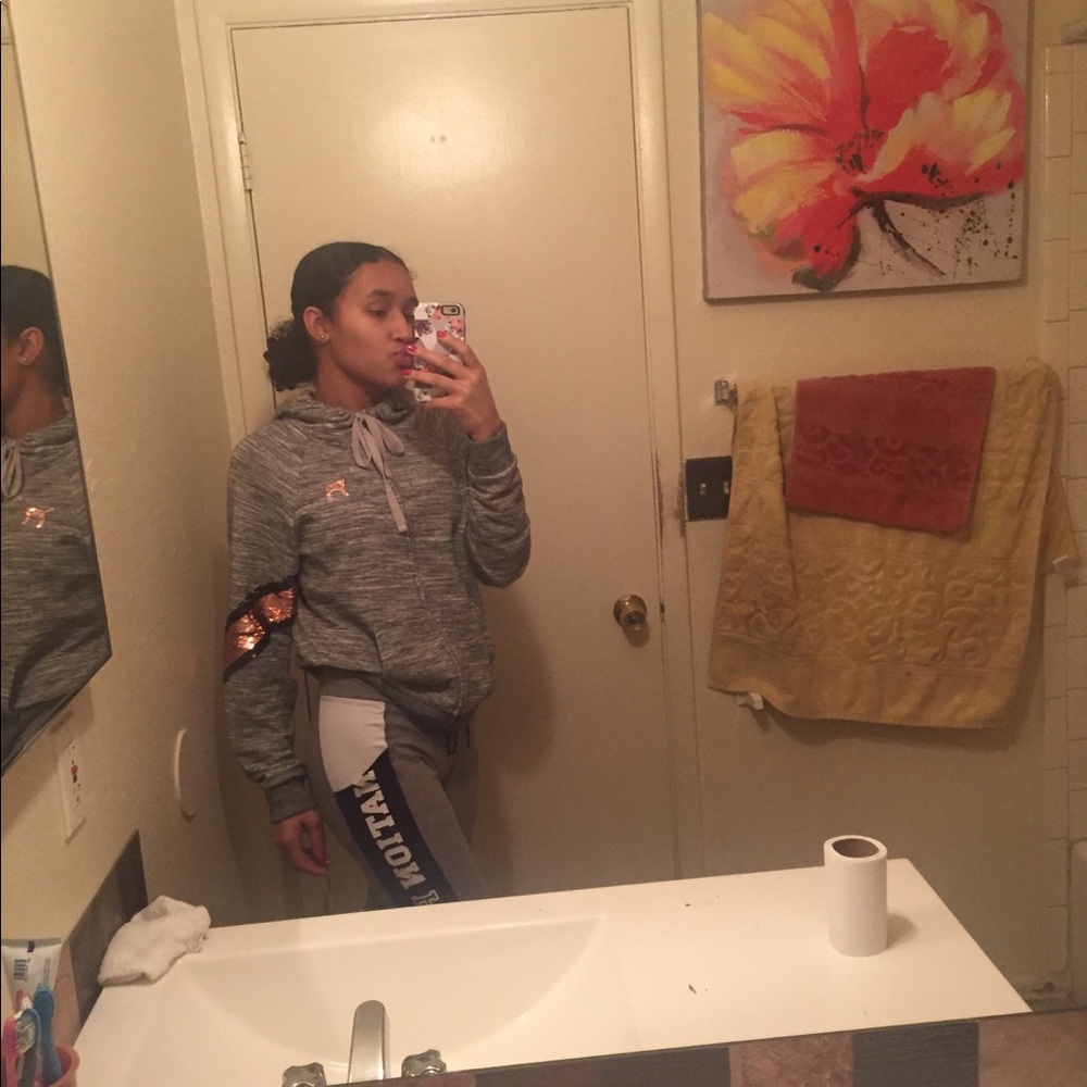 Meet your Posher, Zyaja